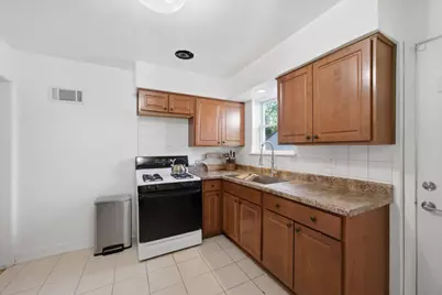 5216 Arcadia Avenue, Skokie, IL 60077 - Photo 17