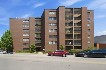 11 W Green Street #608, Bensenville, IL 60106 - Photo 1