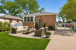 7504 W Jonquil Terrace, Niles, IL 60714 - Photo 17