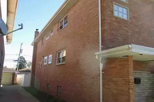 387 Madison Ave, Calumet City, IL 60409 - Photo 3