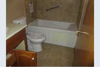 387 Madison Avenue, Calumet City, IL 60409 - Photo 17