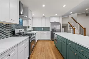 1400 E Ironwood Dr, Mount Prospect, IL 60056 - Photo 9