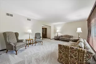 530 Olesen Dr, Naperville, IL 60540 - Photo 13