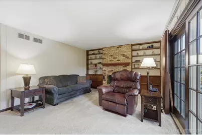 530 Olesen Drive, Naperville, IL 60540 - Photo 11