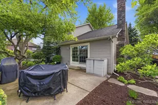 530 Olesen Dr, Naperville, IL 60540 - Photo 5