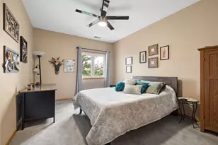 6321 Pine Ridge Ct, Tinley Park, IL 60477 - Photo 19