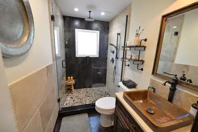 3902 N Galesburg Avenue, Arlington Heights, IL 60004 - Photo 17