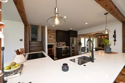 3902 N Galesburg Avenue, Arlington Heights, IL 60004 - Photo 13