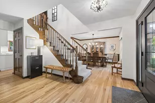 105 Fresno Ct, Naperville, IL 60540 - Photo 3