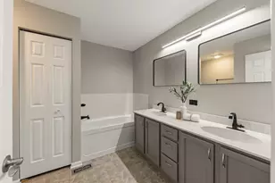 2255 Hudson Cir, Aurora, IL 60502 - Photo 21