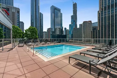 240 E Illinois Street #2401, Chicago, IL 60611 - Photo 27