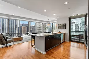 240 E Illinois St, Chicago, IL 60611 - Photo 7