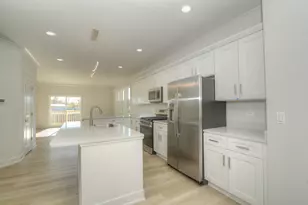 212 Walnut Street N, Bensenville, IL 60106 - Photo 5