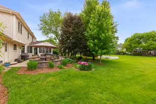 2012 Cromwell Dr, Wheaton, IL 60189 - Photo 33