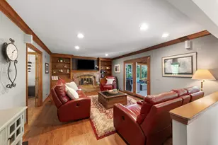 2012 Cromwell Dr, Wheaton, IL 60189 - Photo 13