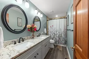 2012 Cromwell Dr, Wheaton, IL 60189 - Photo 27