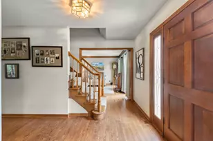 2012 Cromwell Dr, Wheaton, IL 60189 - Photo 5