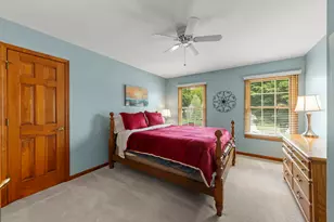 2012 Cromwell Dr, Wheaton, IL 60189 - Photo 25