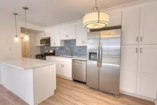 3950 N Lake Shore Dr, Chicago, IL 60613 - Photo 7