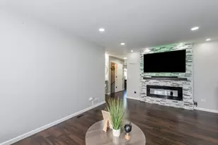 1615 N Sheridan Rd, Waukegan, IL 60085 - Photo 5