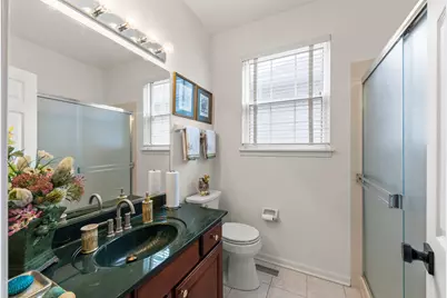 1610 Astor Avenue, Oakbrook Terrace, IL 60181 - Photo 11