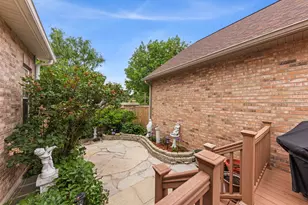 1610 Astor Ave, Oakbrook Terrace, IL 60181 - Photo 25