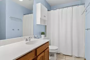 1318 Nantucket Ct, Carol Stream, IL 60188 - Photo 17
