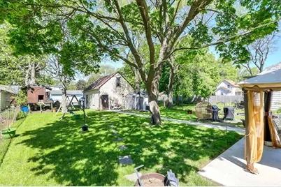 3018 Enoch Avenue, Zion, IL 60099 - Photo 27