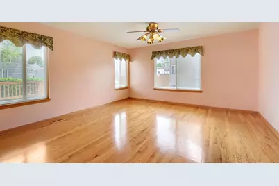 9762 Bennington Drive, Huntley, IL 60142 - Photo 9
