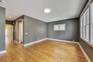8101 Floral Ave, Skokie, IL 60077 - Photo 15