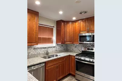 8052 N Oriole Avenue #G, Niles, IL 60714 - Photo 5