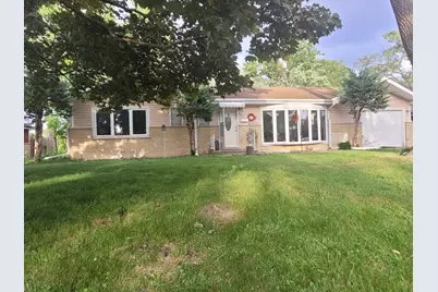 9425 Margail Avenue, Des Plaines, IL 60016 - Photo 5