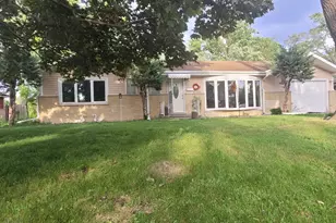 9425 Margail Ave, Des Plaines, IL 60016 - Photo 5
