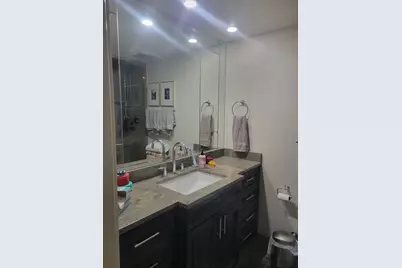 111 E Chestnut Street #20D, Chicago, IL 60611 - Photo 5