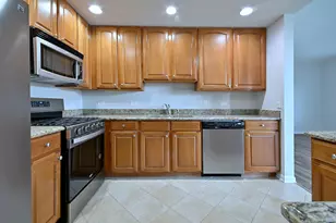 855 E 22nd St, Lombard, IL 60148 - Photo 7