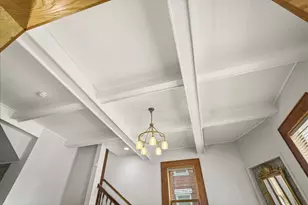 703 W Wood Street W, Bloomington, IL 61701 - Photo 9