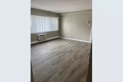 10805 S Lloyd Drive #2, Worth, IL 60482 - Photo 5