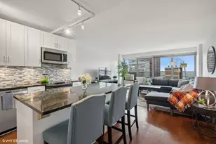 2930 N Sheridan Rd, Chicago, IL 60657 - Photo 5