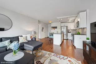 2930 N Sheridan Rd, Chicago, IL 60657 - Photo 7
