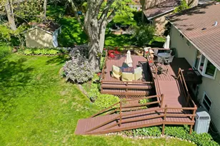 898 E Schirra Dr, Palatine, IL 60074 - Photo 19
