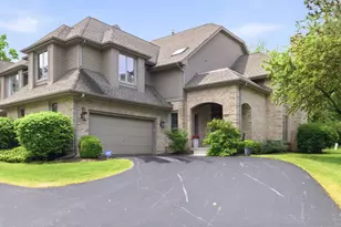 1398 Medinah Dr, Itasca, IL 60143 - Photo 1