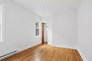 7932 W Cressett Dr, Elmwood Park, IL 60707 - Photo 9