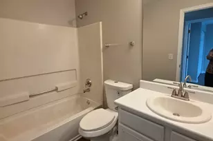 675 Fieldcrest Dr, South Elgin, IL 60177 - Photo 25
