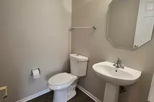 675 Fieldcrest Dr, South Elgin, IL 60177 - Photo 7