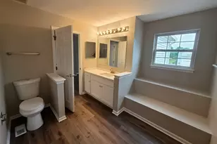 675 Fieldcrest Dr, South Elgin, IL 60177 - Photo 21