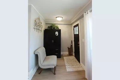 4719 W Warwick Avenue, Chicago, IL 60641 - Photo 3