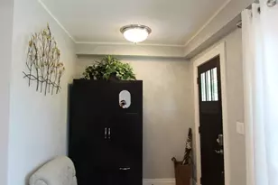 4719 W Warwick Ave, Chicago, IL 60641 - Photo 3