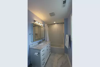 4719 W Warwick Avenue, Chicago, IL 60641 - Photo 13