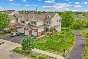 1131 Falcon Ridge Dr, Elgin, IL 60124 - Photo 1