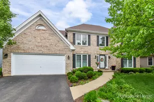 581 Tanager Ln, West Chicago, IL 60185 - Photo 1